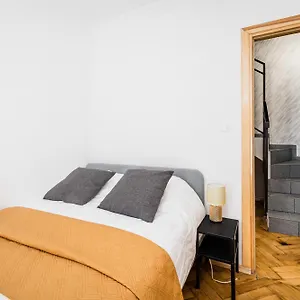 https://royal-city-apartments-starowislna-36.krakowhotelspoland.com